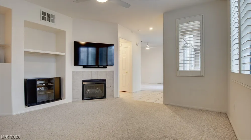 10180 Delray Beach Ave, Las Vegas, NV 89129