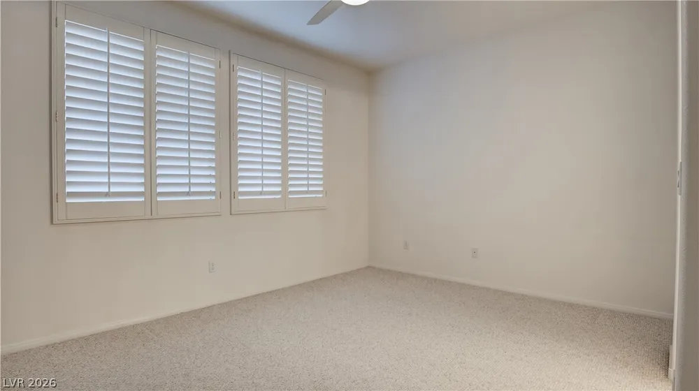 10180 Delray Beach Ave, Las Vegas, NV 89129