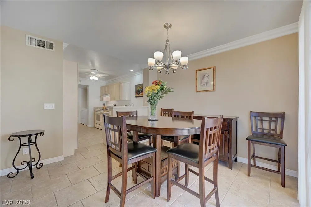8012 Lisa Dawn Ave, Las Vegas, NV 89147