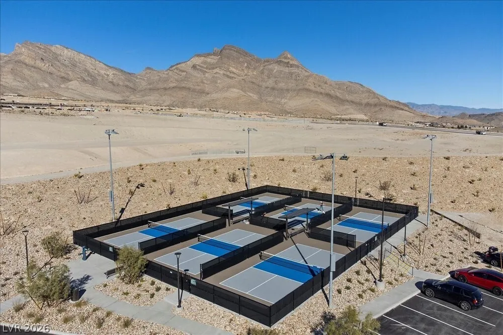 Meadow Lark Ln, Las Vegas, NV 89103