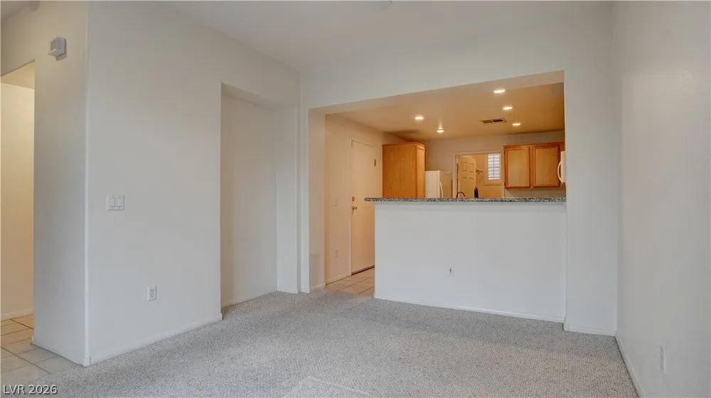 10180 Delray Beach Ave, Las Vegas, NV 89129