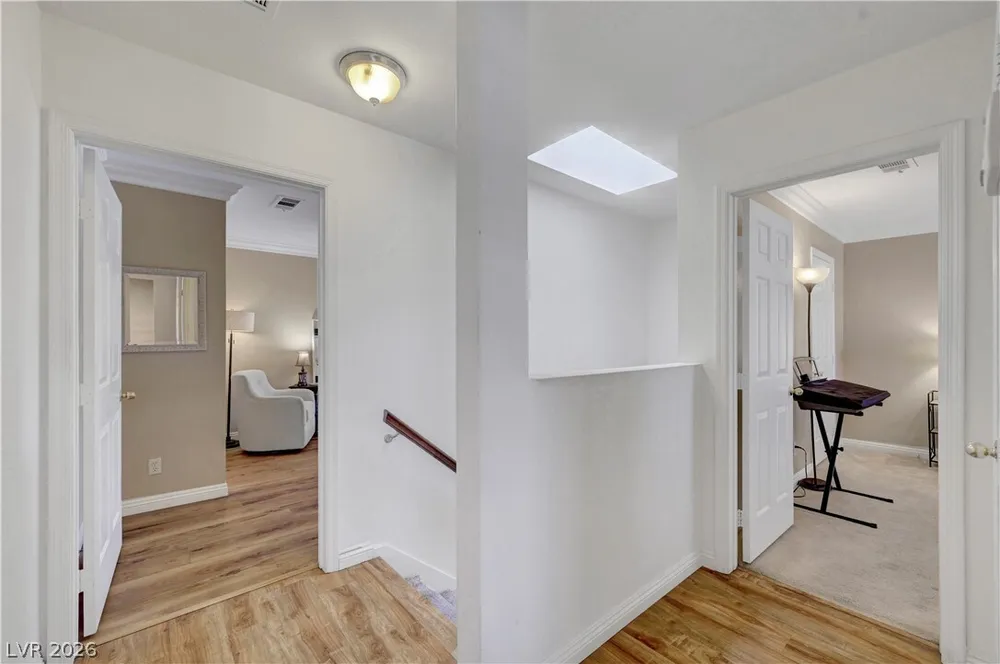 8012 Lisa Dawn Ave, Las Vegas, NV 89147