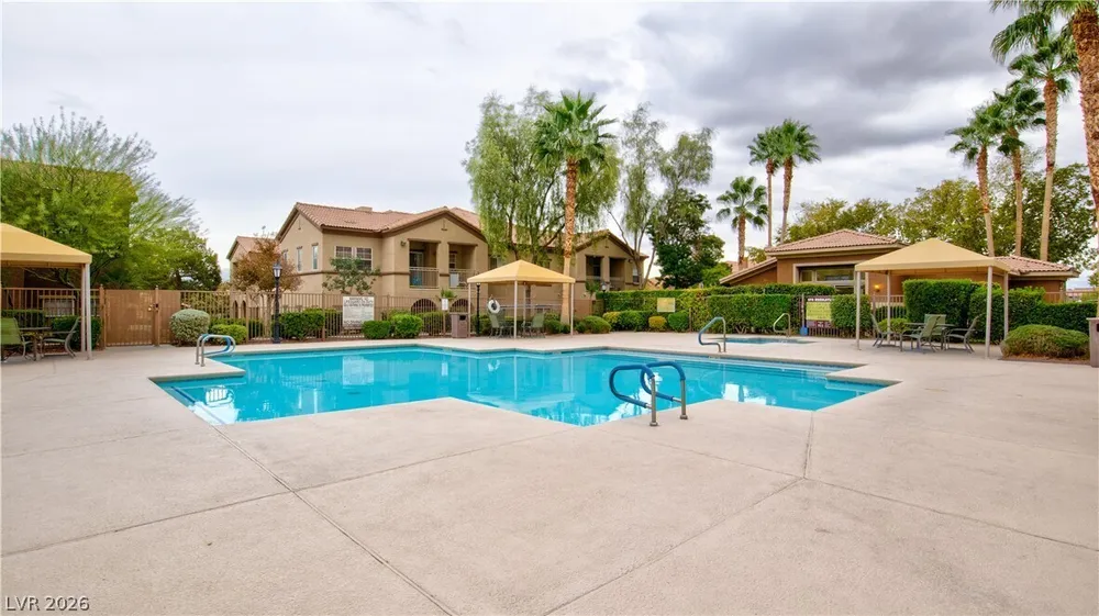 10180 Delray Beach Ave, Las Vegas, NV 89129