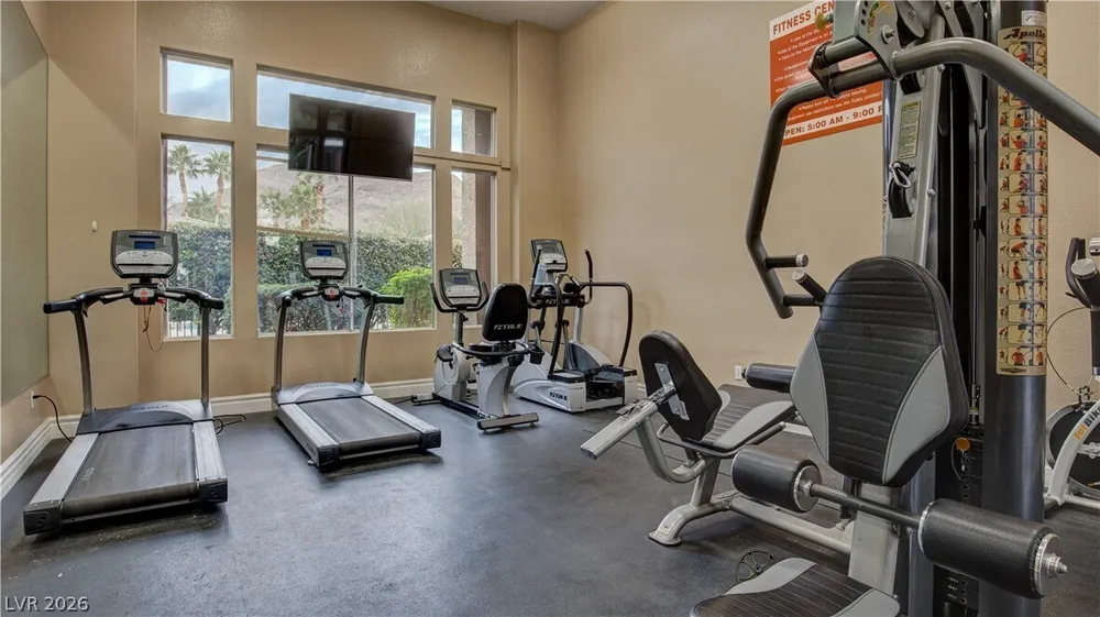 10180 Delray Beach Ave, Las Vegas, NV 89129