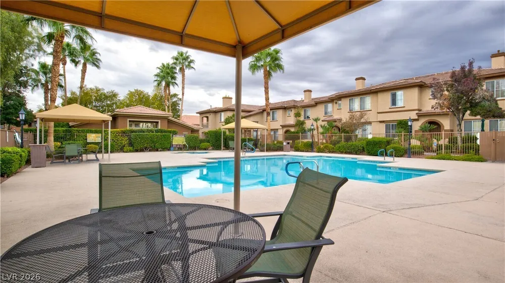 10180 Delray Beach Ave, Las Vegas, NV 89129