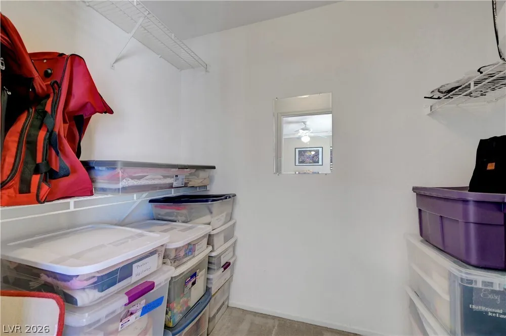 8012 Lisa Dawn Ave, Las Vegas, NV 89147