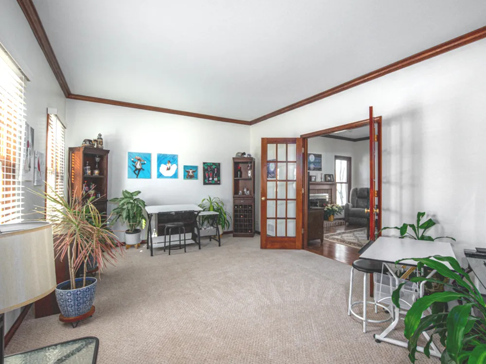 1351 Callen Ln, Des Plaines, IL 60016-8740