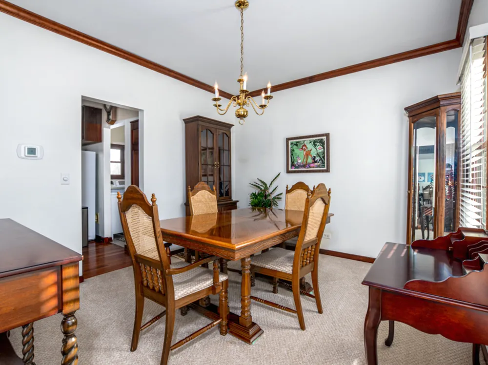 1351 Callen Ln, Des Plaines, IL 60016-8740