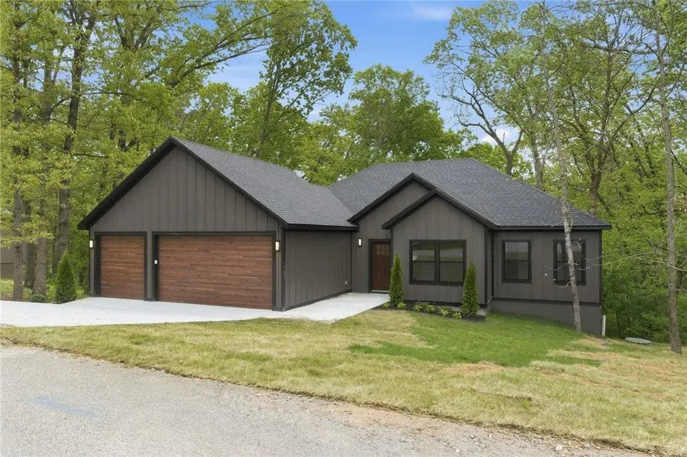 30 Brentwood Dr, Bella Vista, AR 72715
