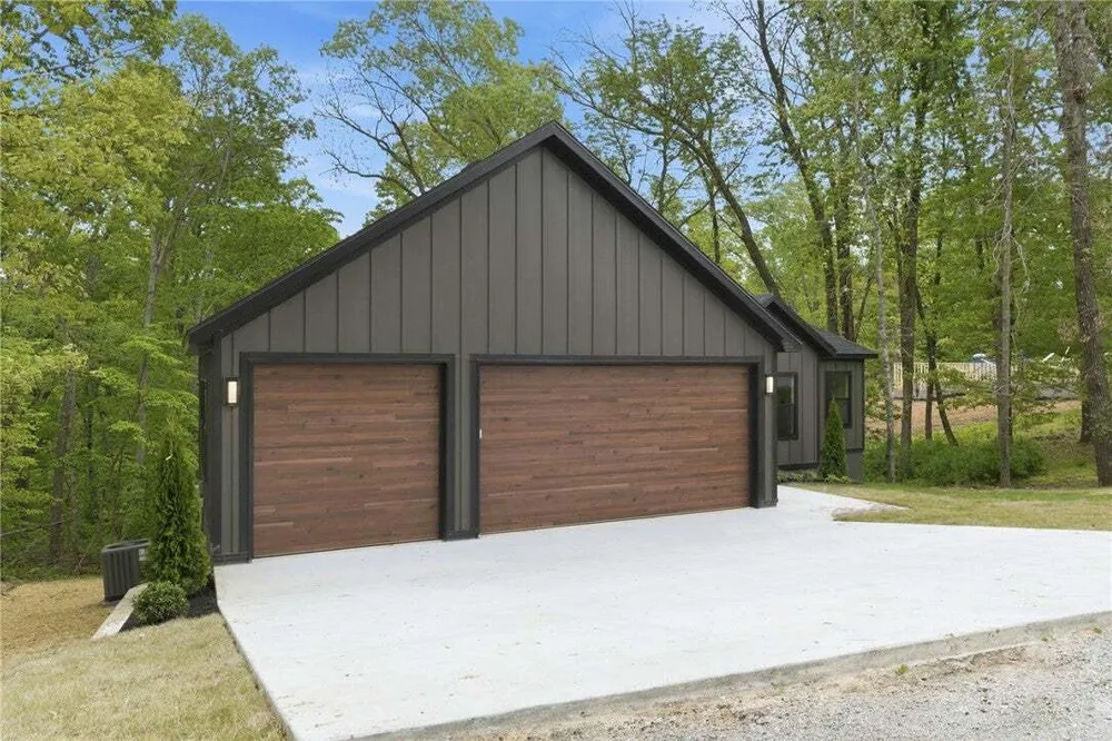 30 Brentwood Dr, Bella Vista, AR 72715