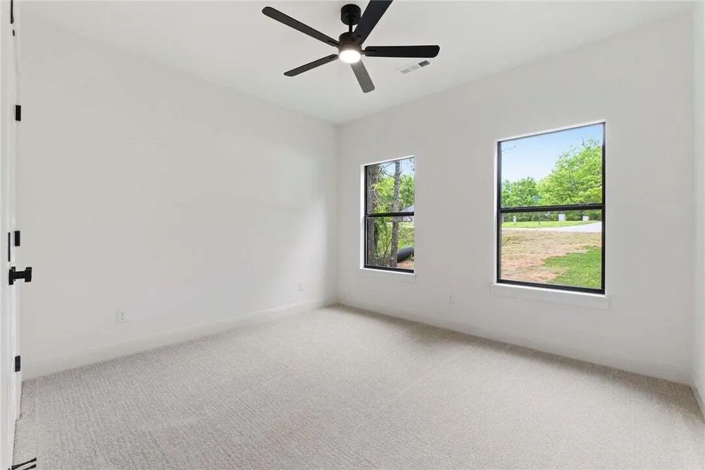 30 Brentwood Dr, Bella Vista, AR 72715