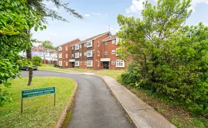 Mead Close, Paignton, Devon, TQ3 photo