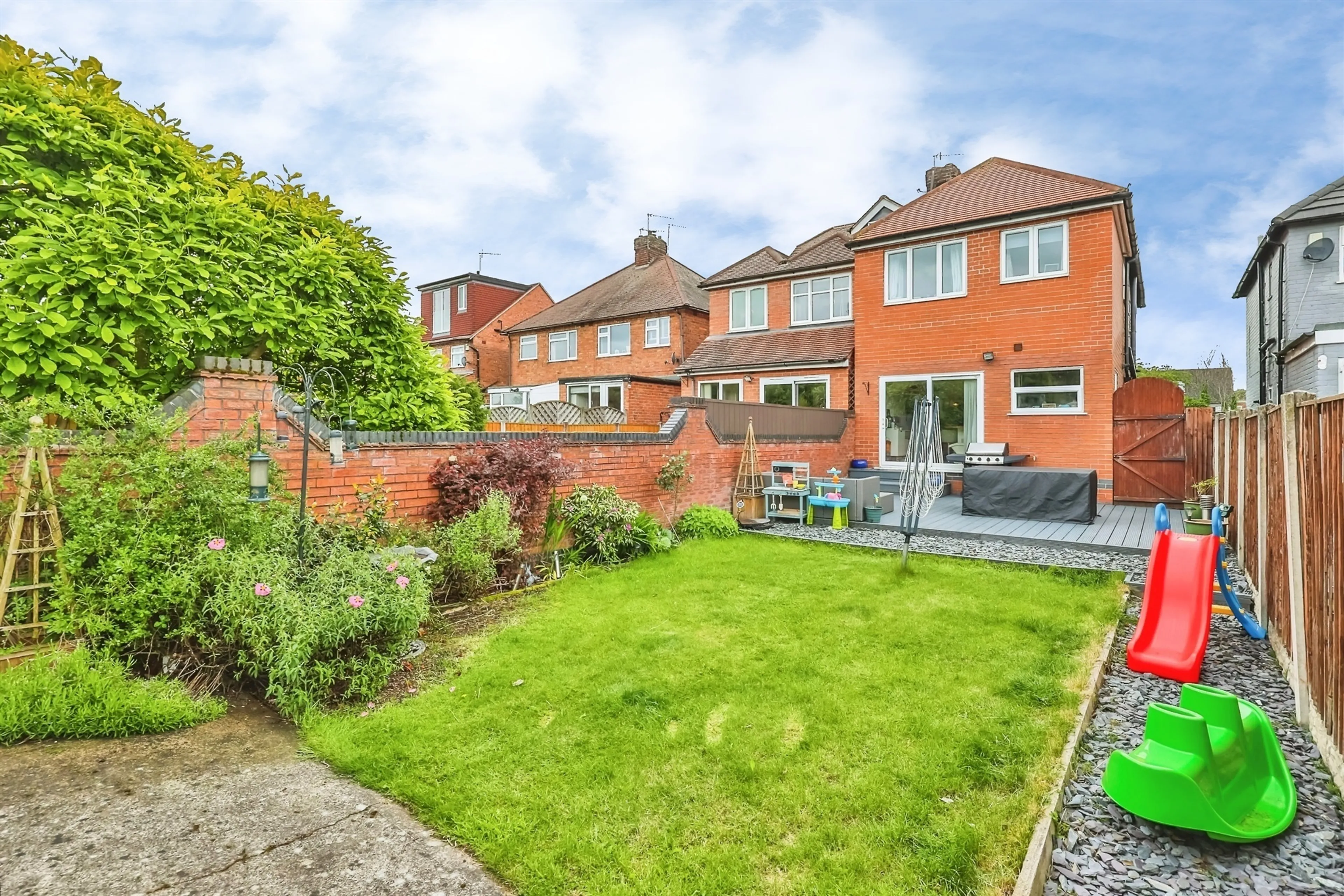 Property at Ruddington Lane, Nottingham