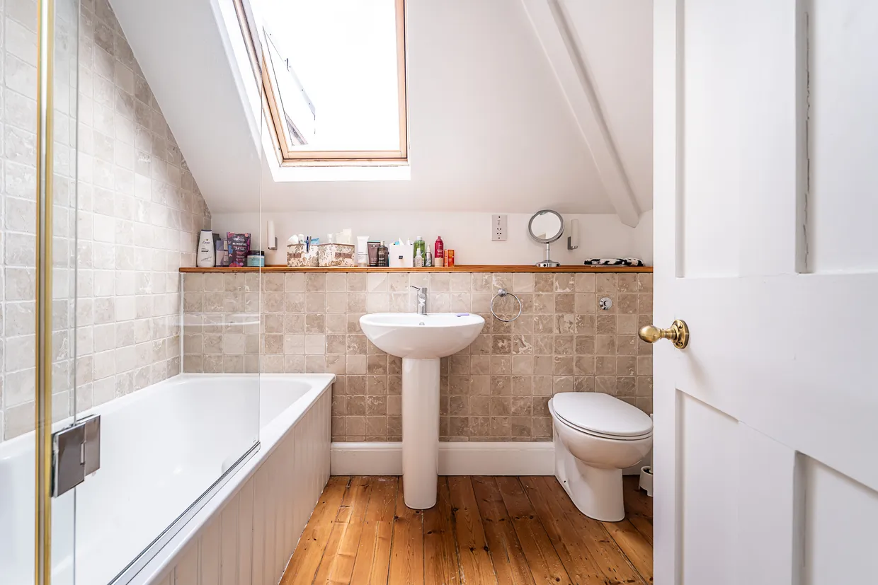 Becmead Avenue, London, SW16 photo 23