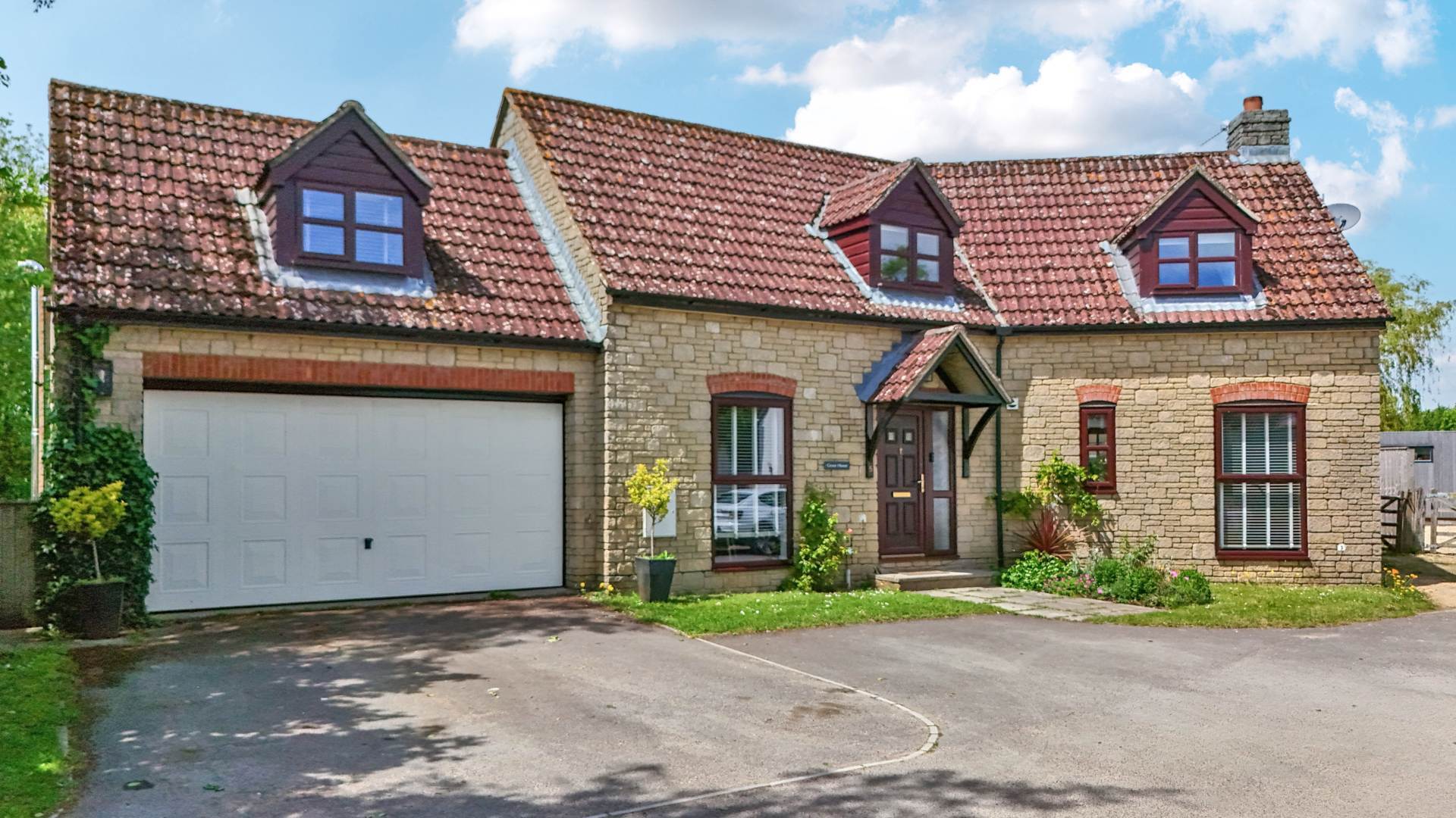 Chapmanslade, Wiltshire Image 2