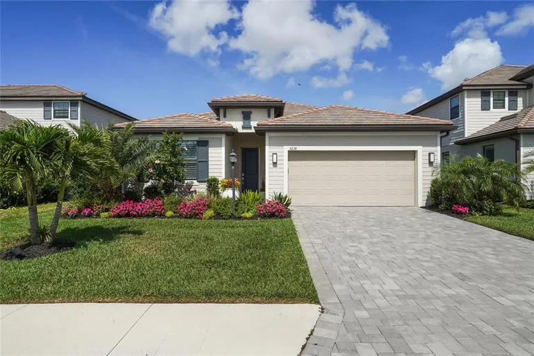 5238 Coral Reef Way, Bradenton, FL 34211