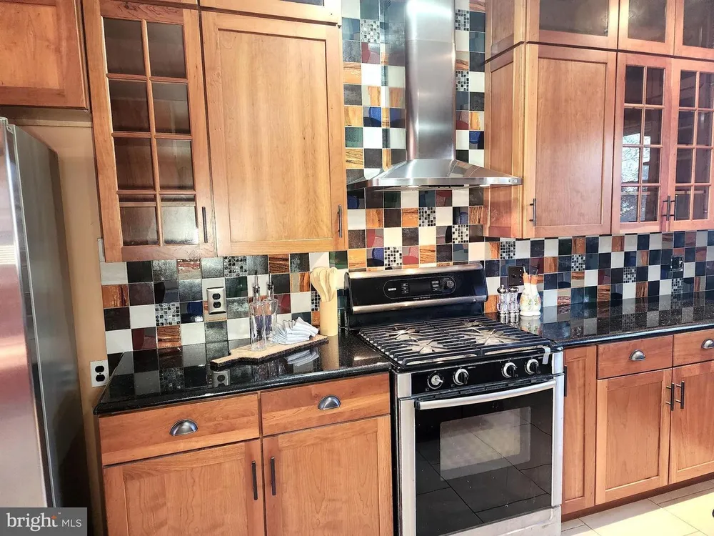 110 Colonial Ave, Norristown, PA 19403