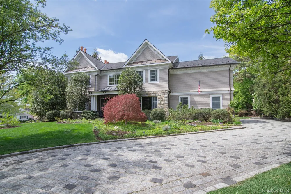 7 Roland Rd, Irvington, NY 10533