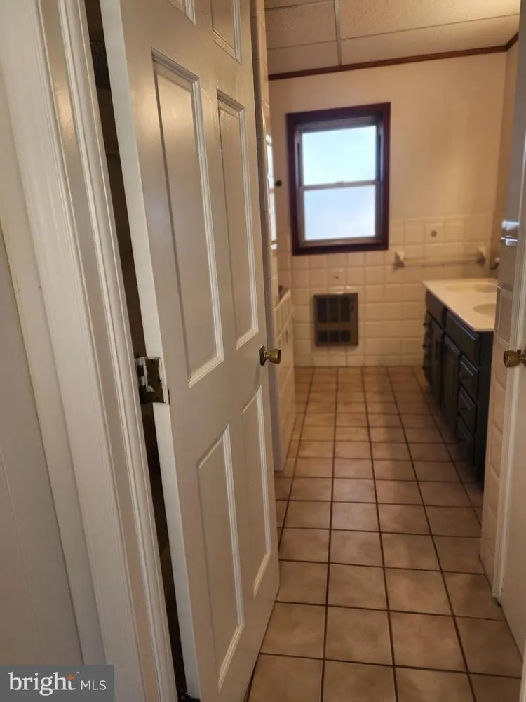 110 Colonial Ave, Norristown, PA 19403
