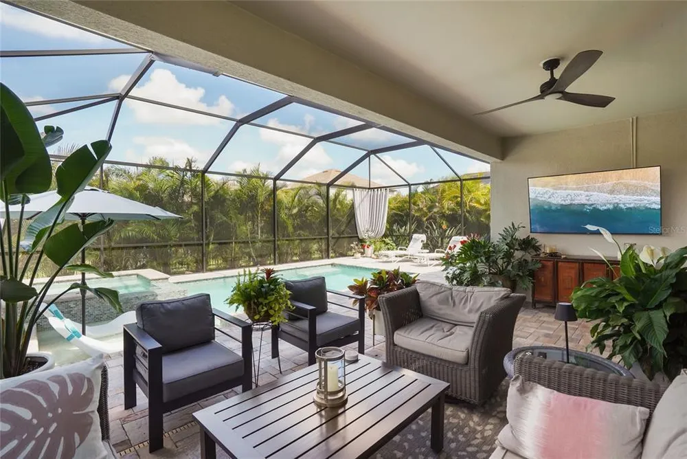 5238 Coral Reef Way, Bradenton, FL 34211