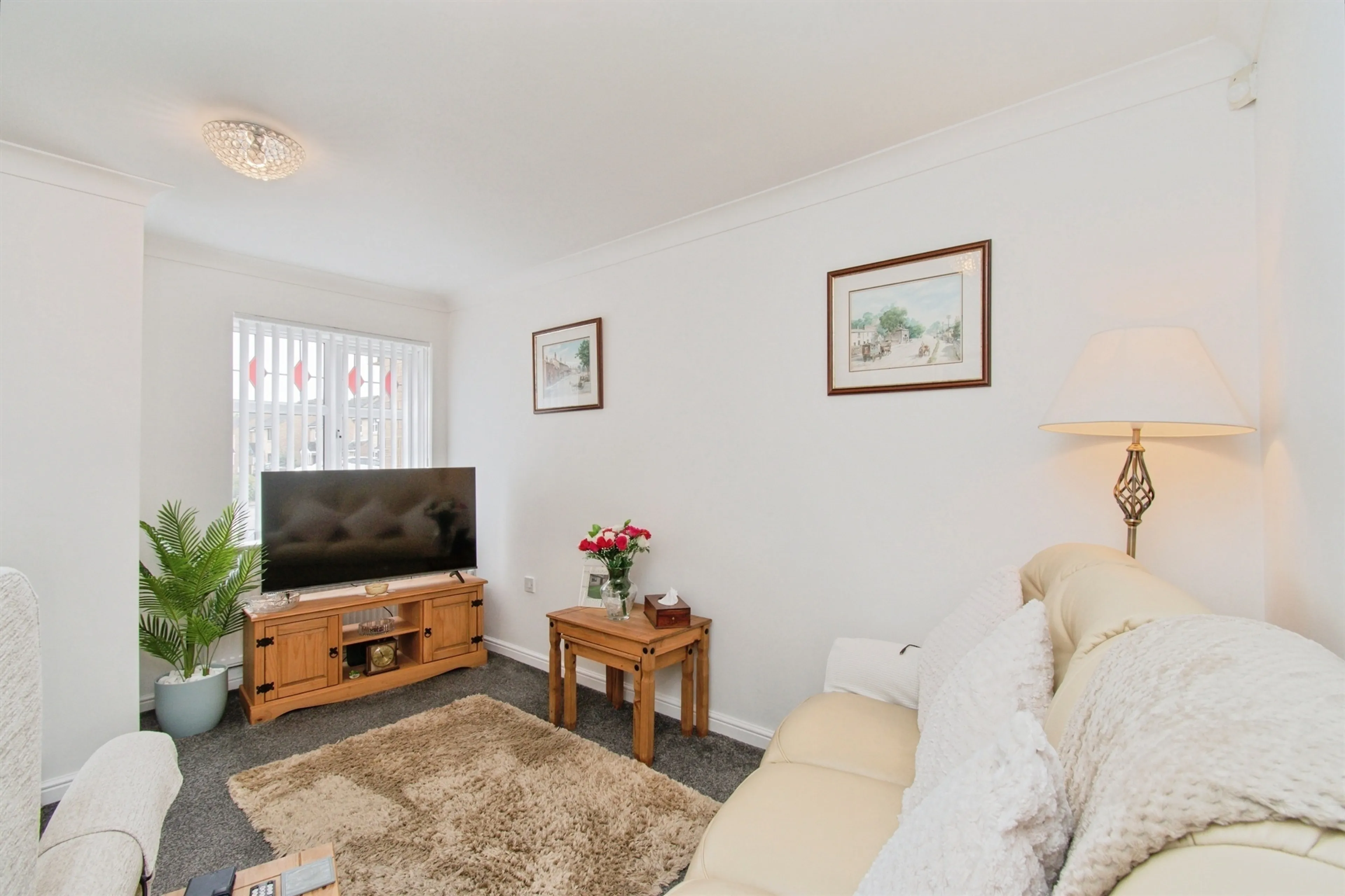 Property at Hoctun Close, Castleford