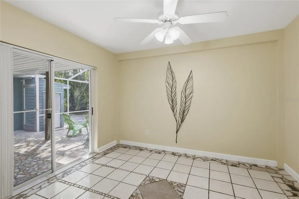1264 18th St, Sarasota, FL 34234