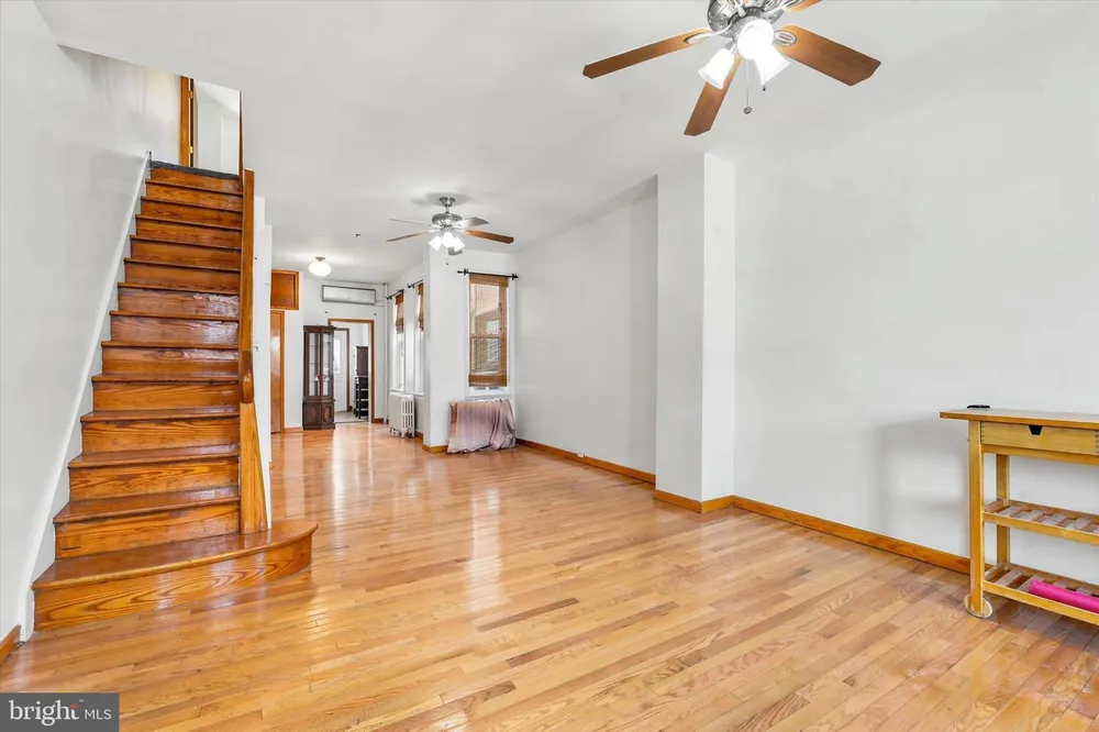 2632 E Ontario St, Philadelphia, PA 19134
