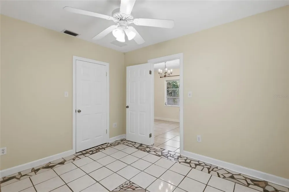 1264 18th St, Sarasota, FL 34234