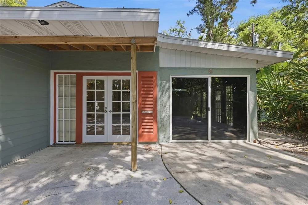 1264 18th St, Sarasota, FL 34234