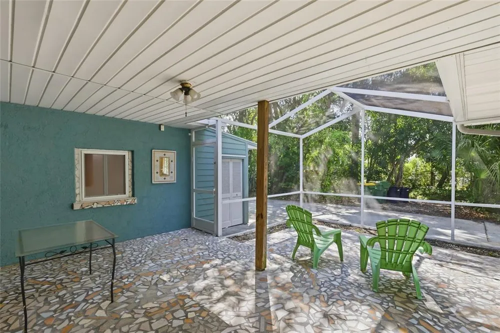 1264 18th St, Sarasota, FL 34234