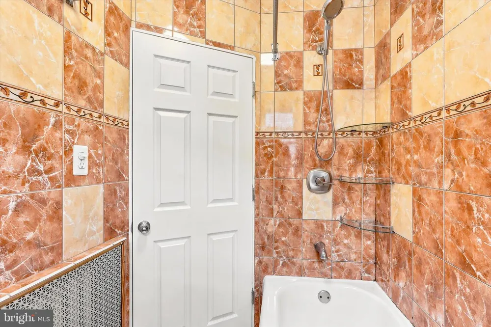 2632 E Ontario St, Philadelphia, PA 19134