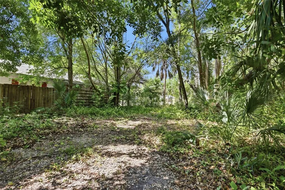 1264 18th St, Sarasota, FL 34234