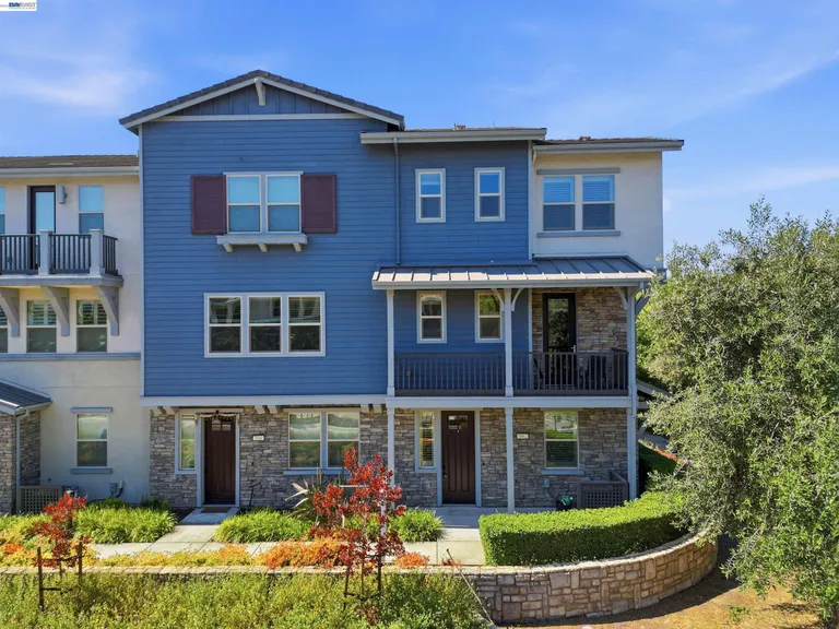 3062 Threecastles Way, Dublin, CA 94568