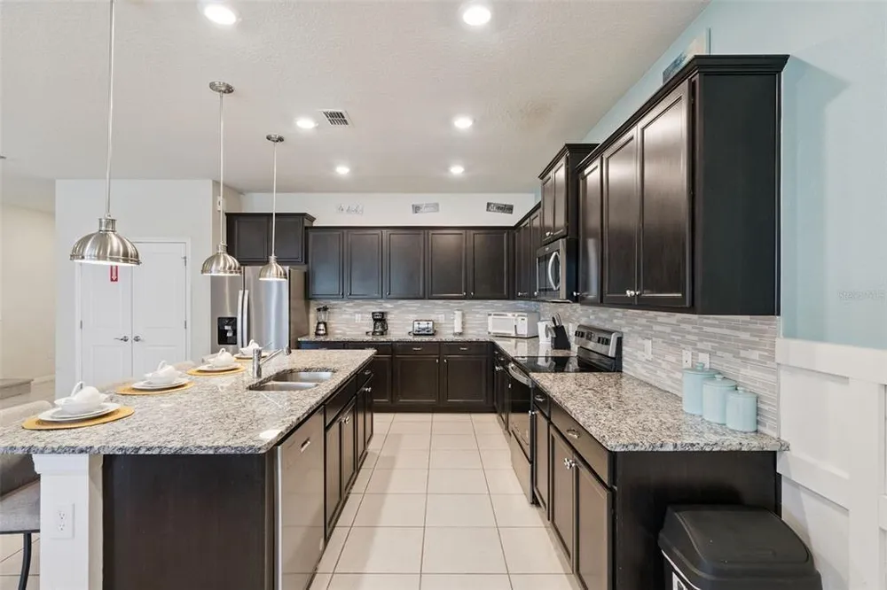 3600 Lily Ln, Davenport, FL 33897