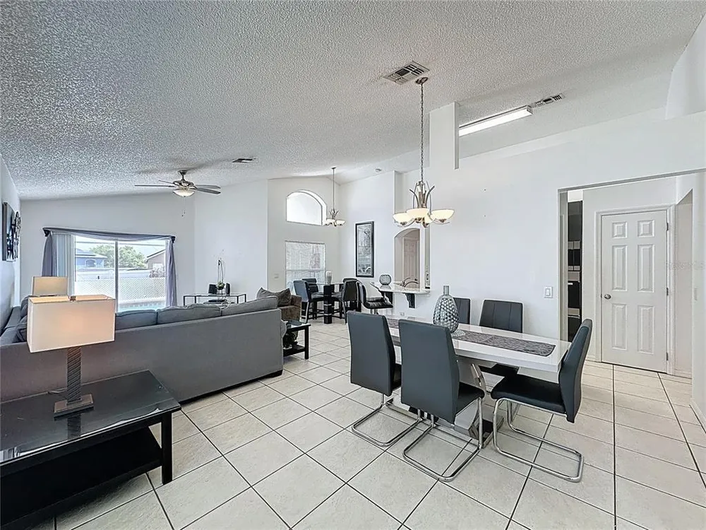 1526 Gulf Vue Dr, Haines City, FL 33844