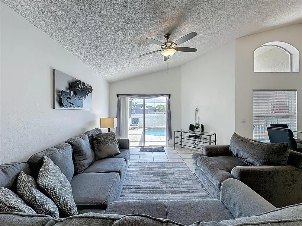 1526 Gulf Vue Dr, Haines City, FL 33844