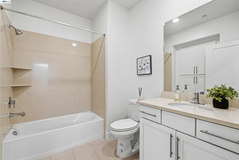 3062 Threecastles Way, Dublin, CA 94568