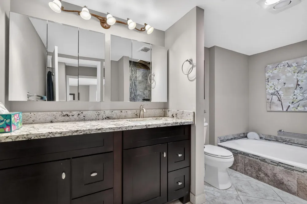 41 Stratford Ln W, Boynton Beach, FL 33436