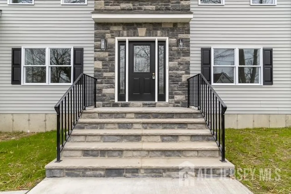 40 Avenue I, Monroe, NJ 08831