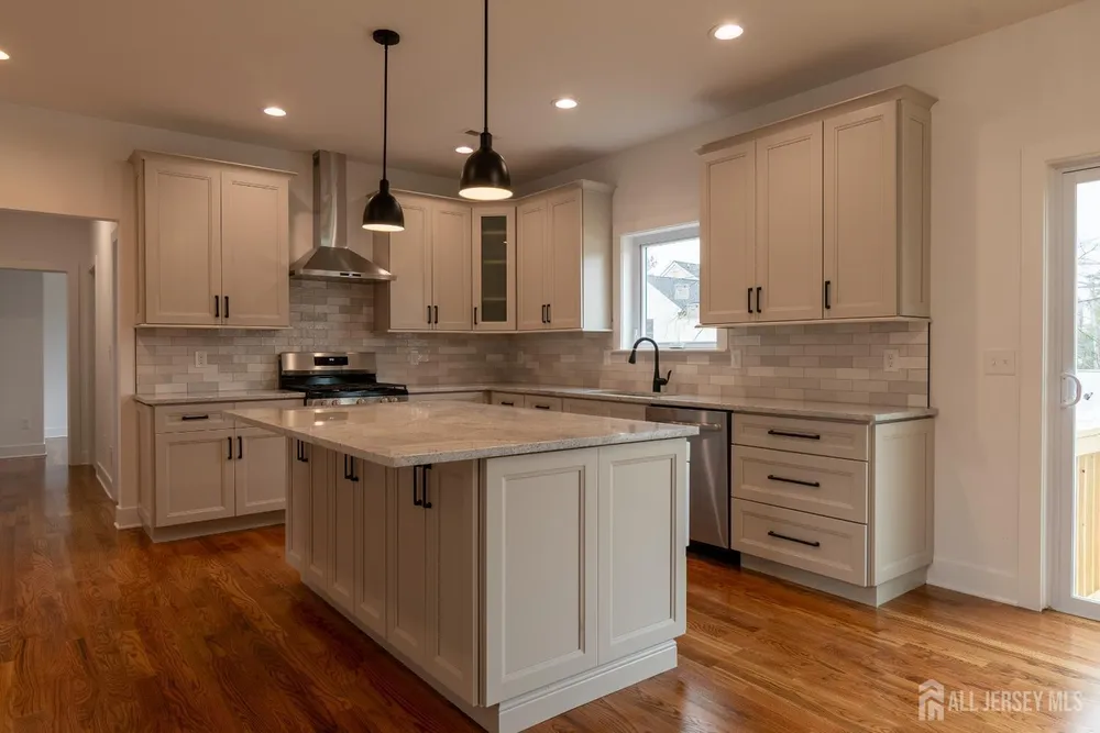 40 Avenue I, Monroe, NJ 08831