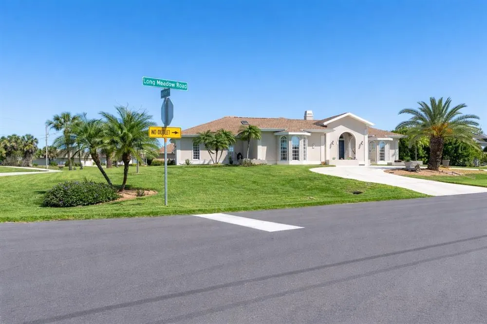 2 Long Meadow Rd, Rotonda, FL 33947