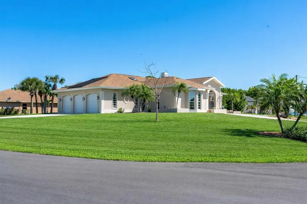 2 Long Meadow Rd, Rotonda, FL 33947