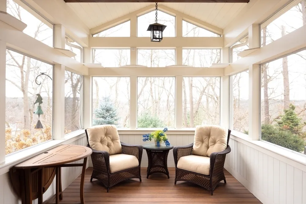 34 Pilgrim Rd, Newton, MA 02468