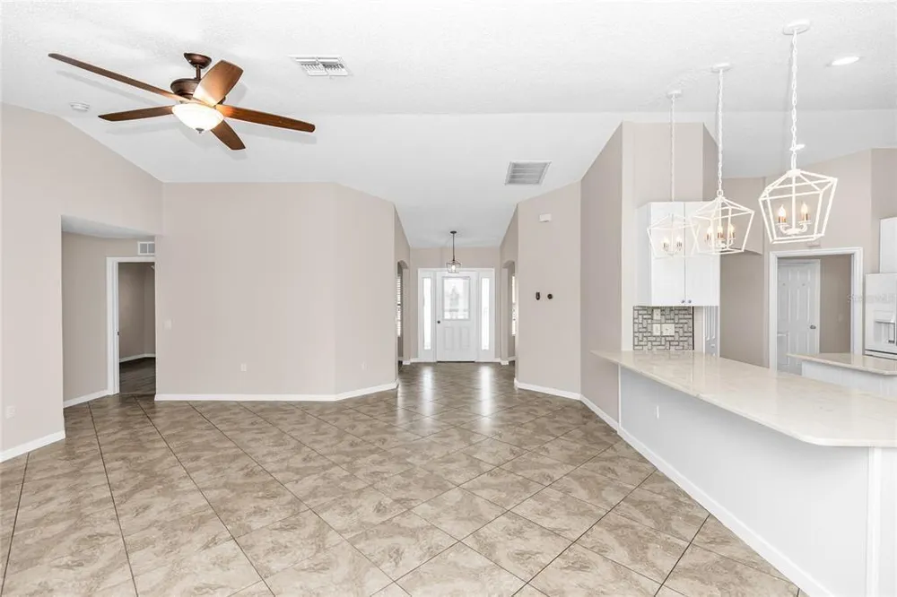 104 Sanderling Dr, Winter Haven, FL 33881