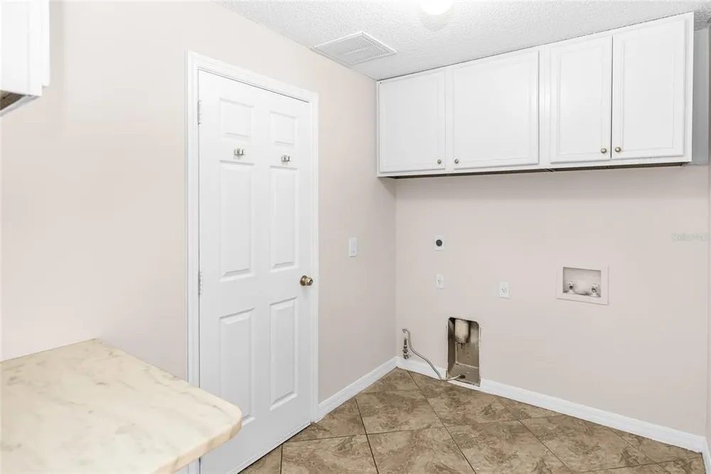 104 Sanderling Dr, Winter Haven, FL 33881