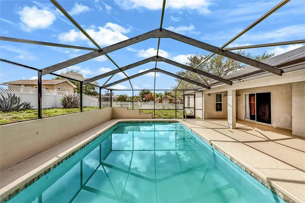 104 Sanderling Dr, Winter Haven, FL 33881