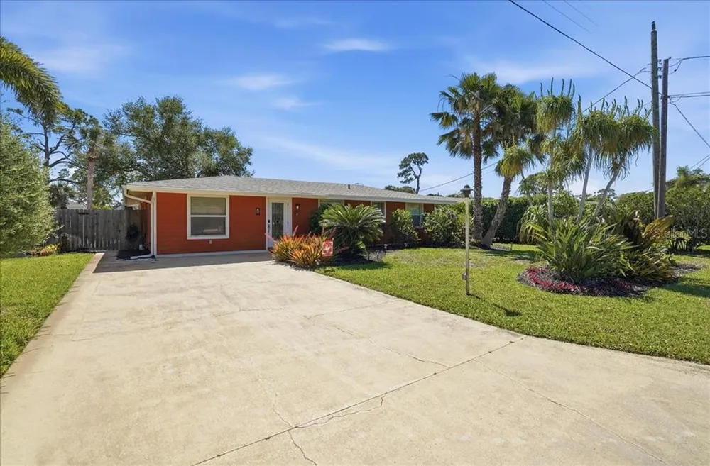 1129 Riviera St, Venice, FL 34285