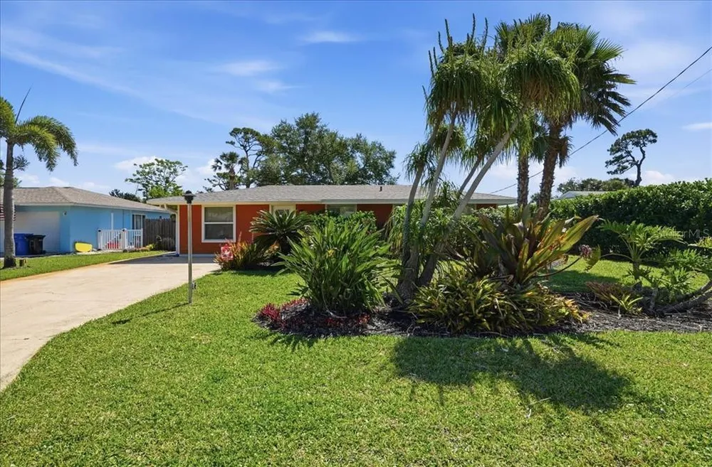 1129 Riviera St, Venice, FL 34285