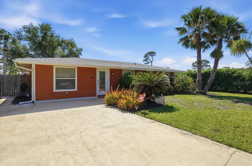 1129 Riviera St, Venice, FL 34285