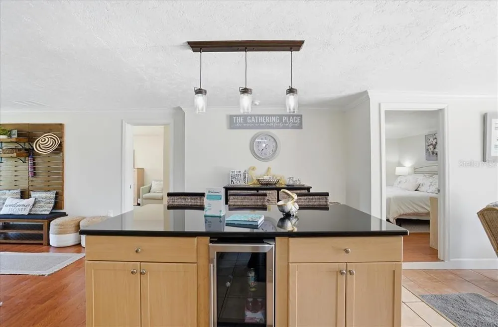 1129 Riviera St, Venice, FL 34285